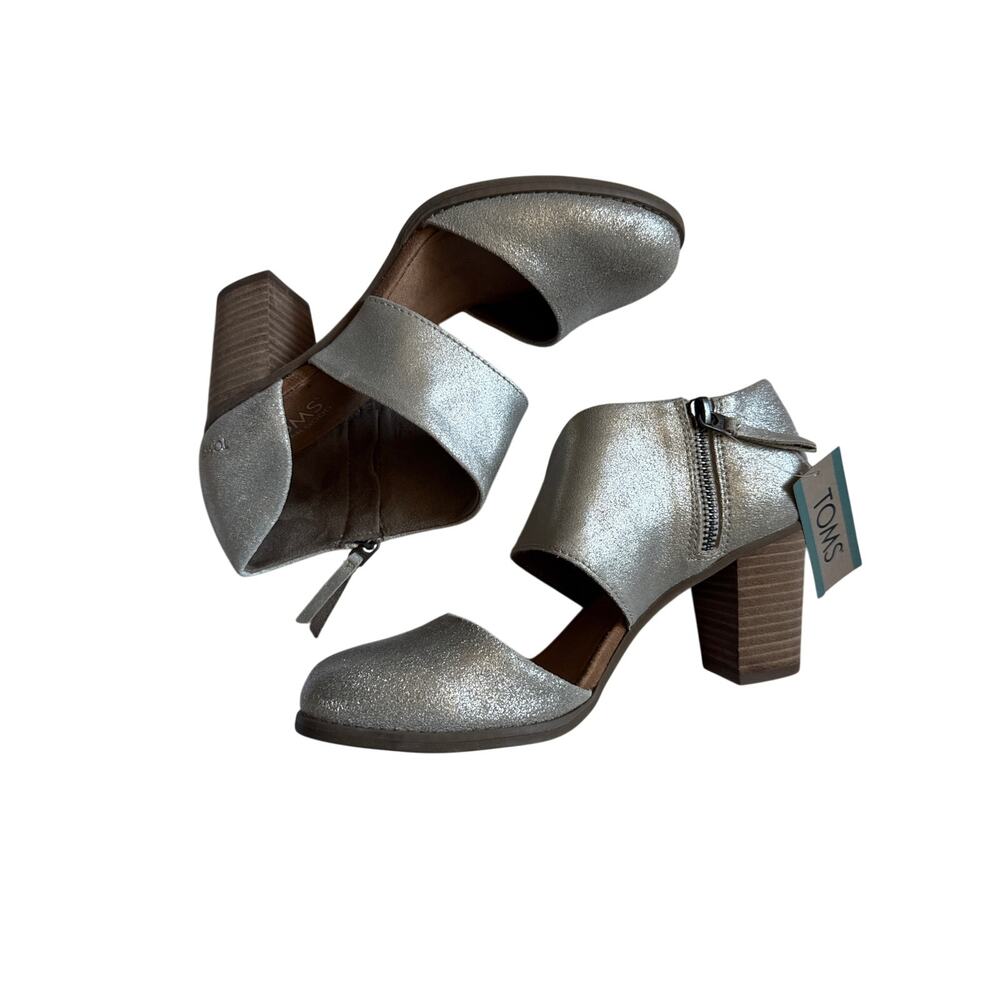 NWT Tom’s Milan Metallic Silver 7.5